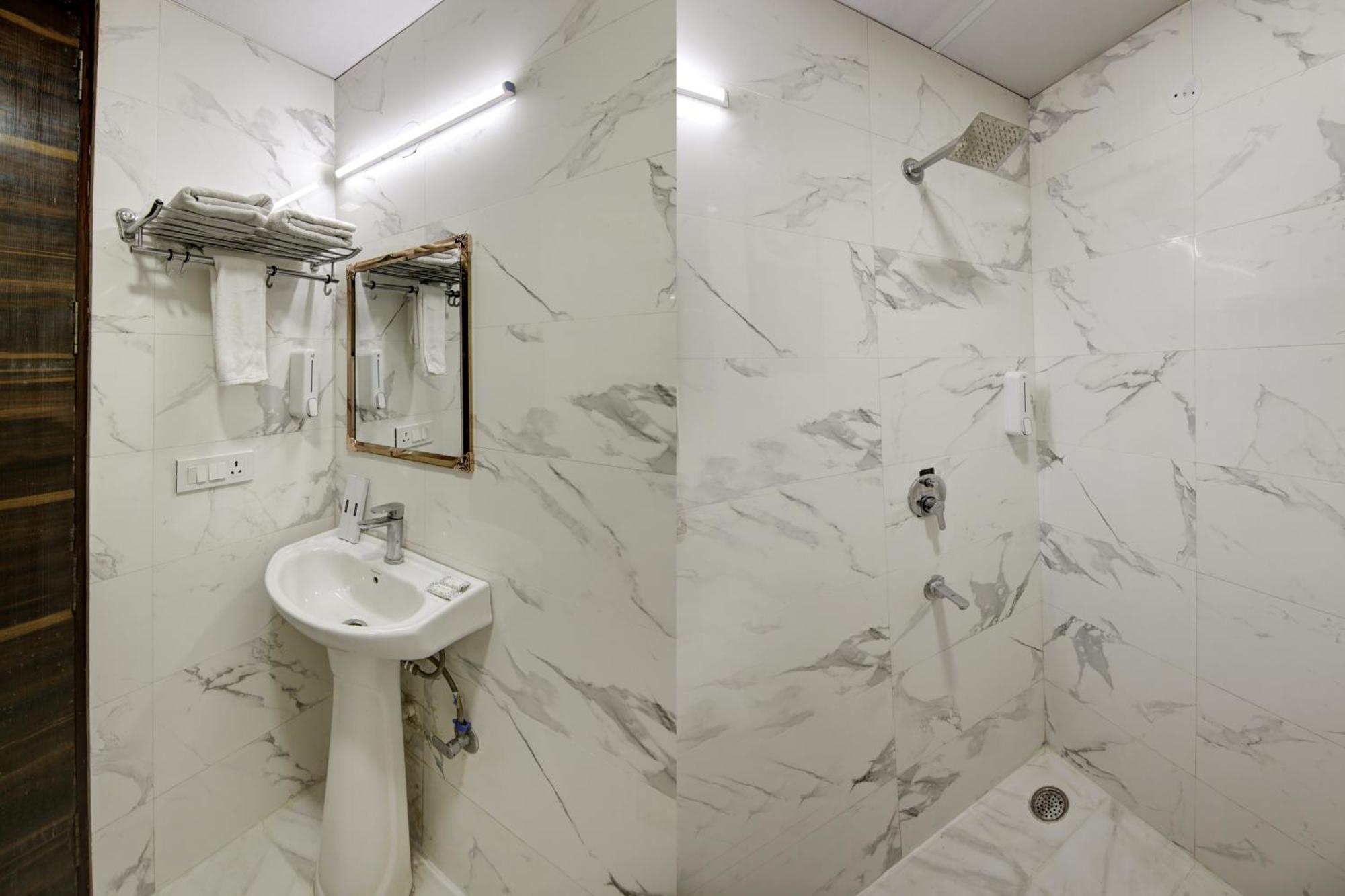 Limewood Stay - Executive Huda City Center Gurgáon Exteriér fotografie