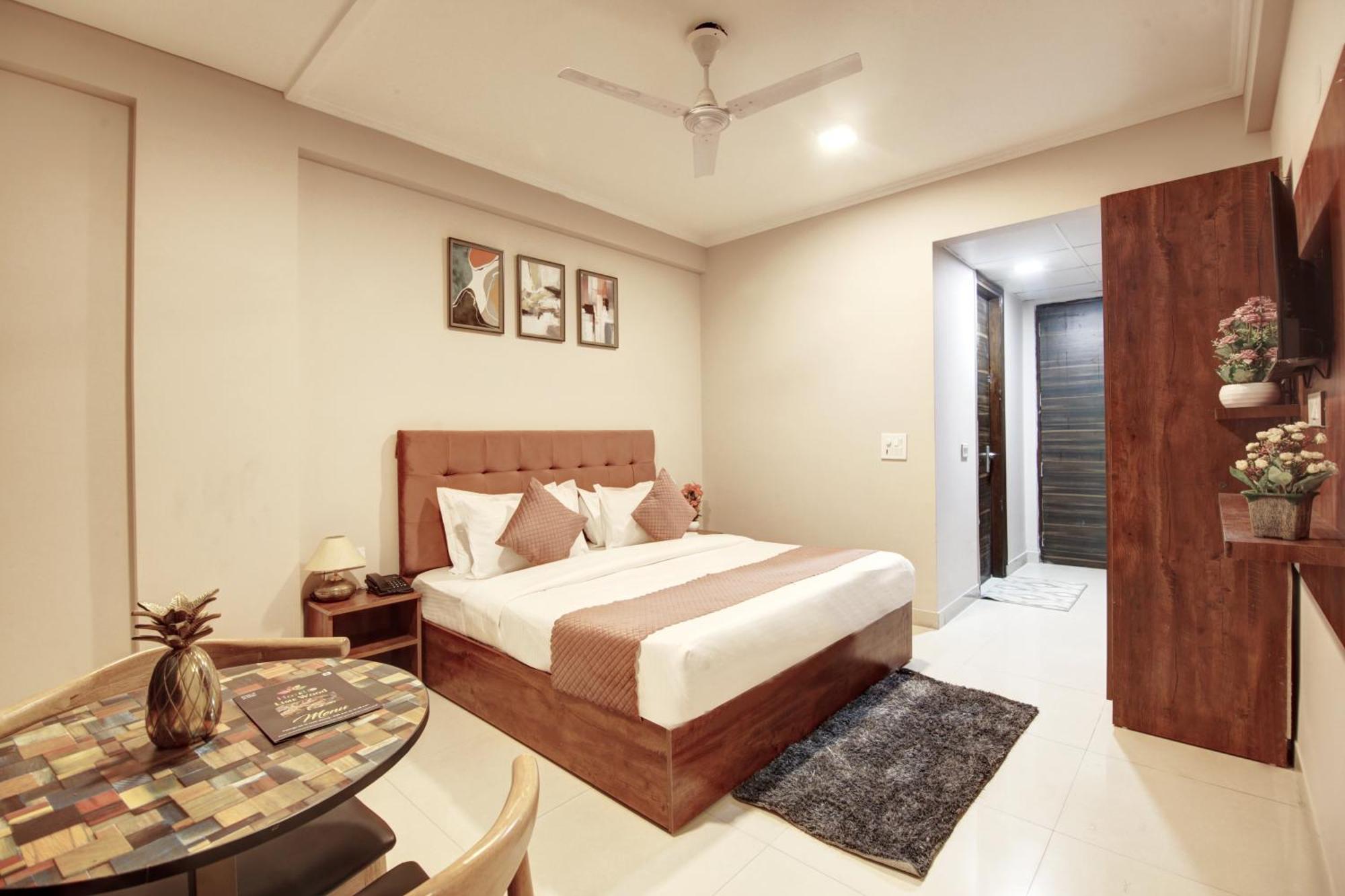 Limewood Stay - Executive Huda City Center Gurgáon Exteriér fotografie