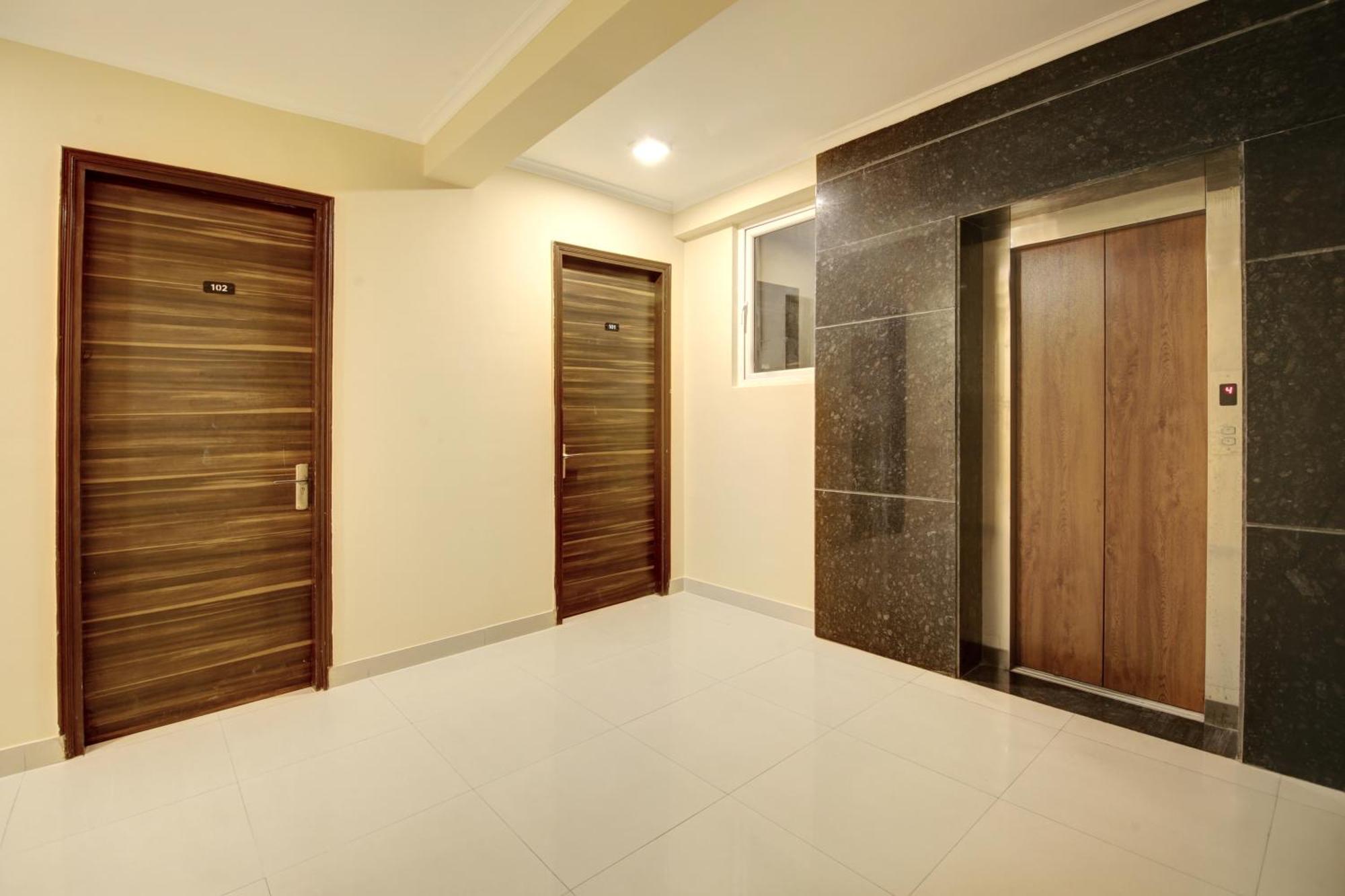 Limewood Stay - Executive Huda City Center Gurgáon Exteriér fotografie