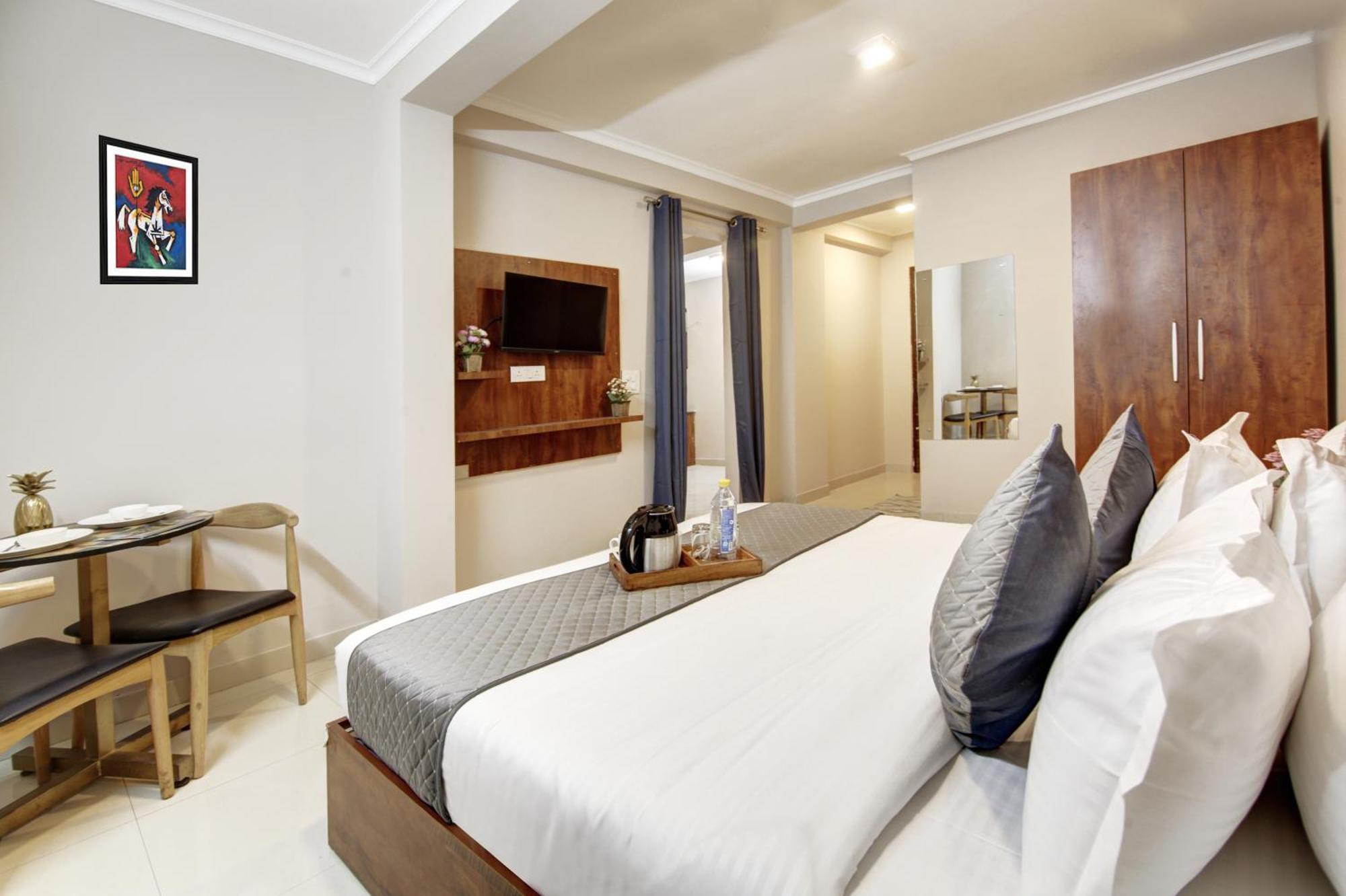 Limewood Stay - Executive Huda City Center Gurgáon Exteriér fotografie